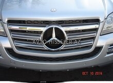 Mercedes GL X164 radiator barmaqlığı (ablisovka)